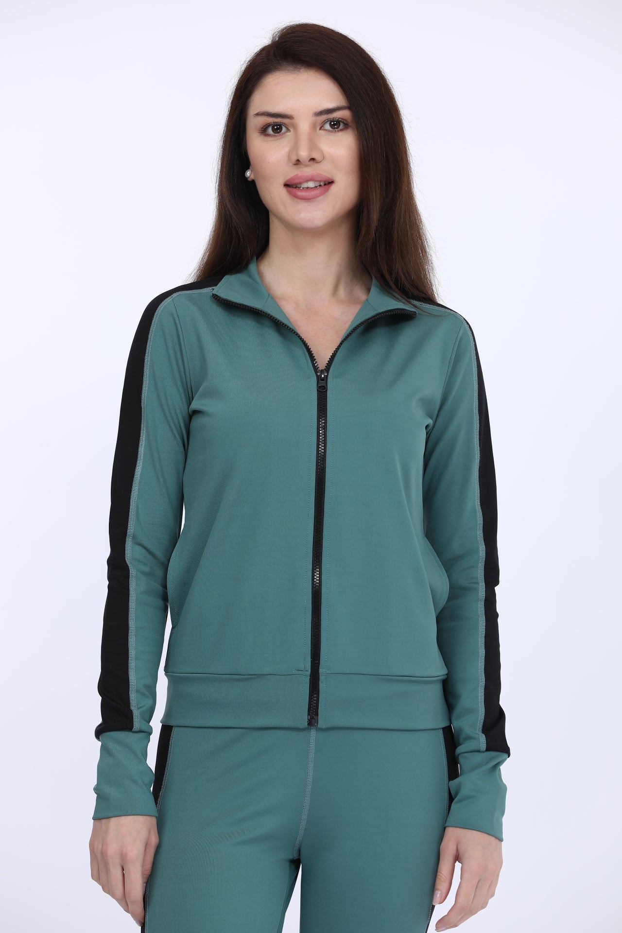 Women Poly Spandex Green Solid Full Sleeve Track Suit