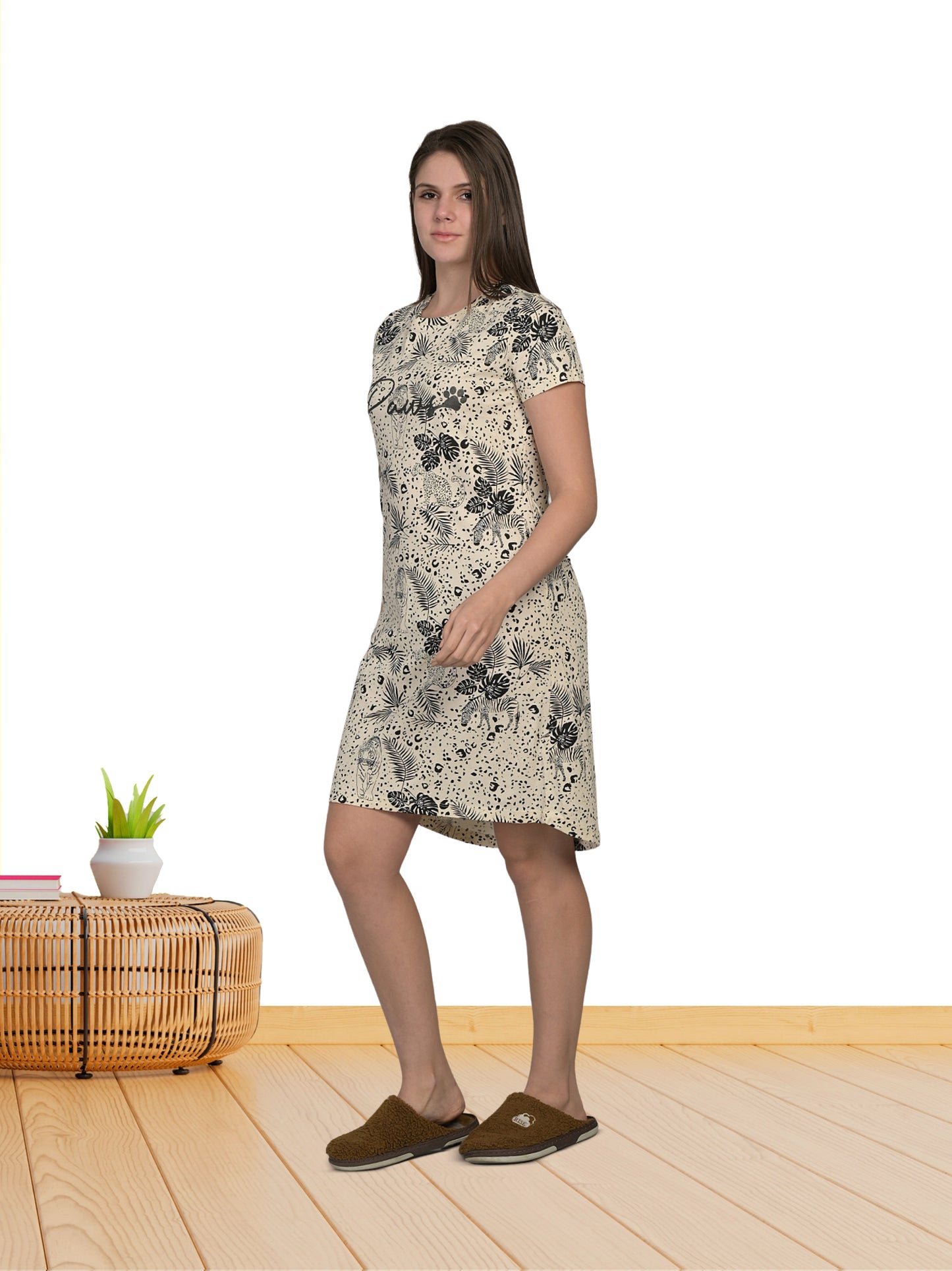 Round Neck White Half Sleeve Short Night Dress