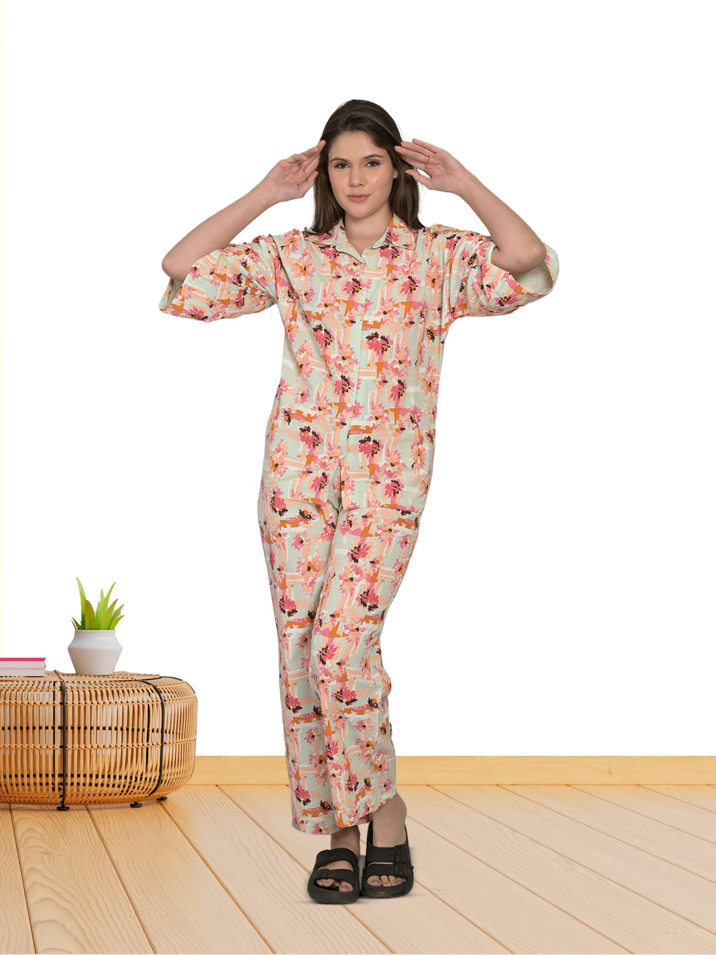 Off White 3/4Th Sleeve Top & Pyjama Set