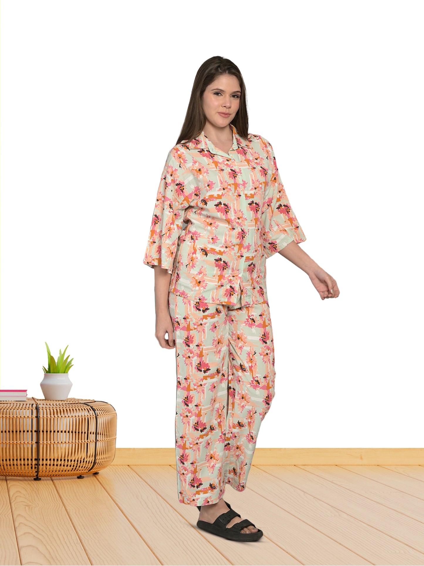 Off White 3/4Th Sleeve Top & Pyjama Set