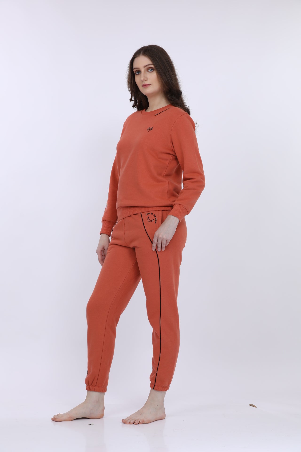 Women Fleece Red Printed Full Sleeve Sweat Shirt