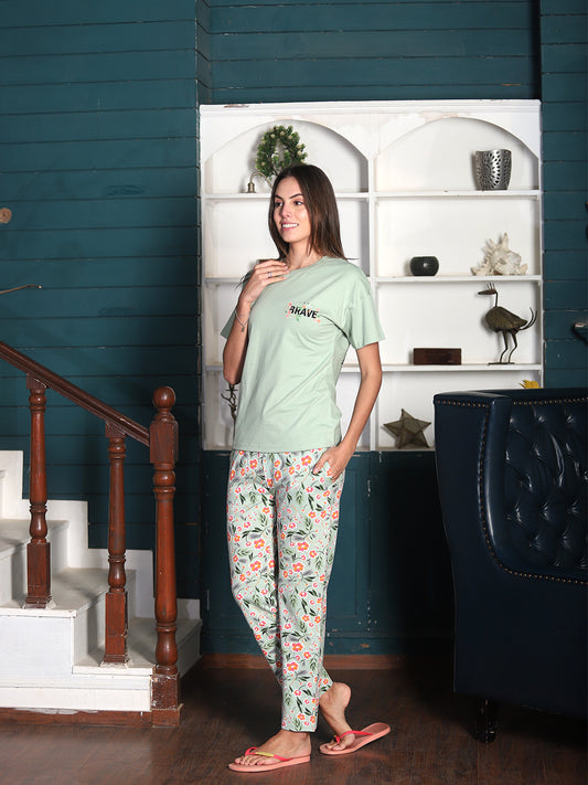 Round Neck Green Half Sleeve T shirt & Pyjama Set