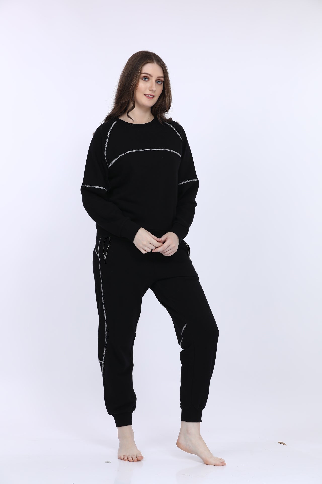 Maysixty® Women Fleece Black Solid Full Sleeve Sweat Shirt