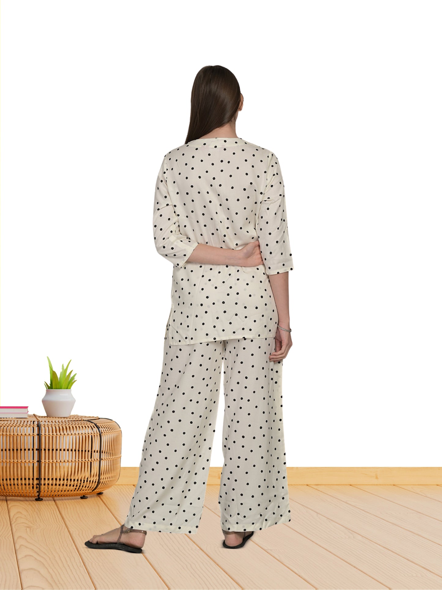 V Neck White 3/4Th Sleeve Printed Co-Ord Set