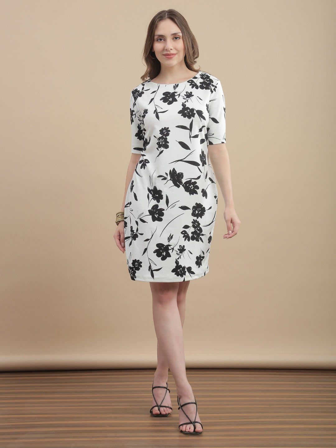 Womens Floral Printed Shift Dress With Placket And Button Detail - Whit