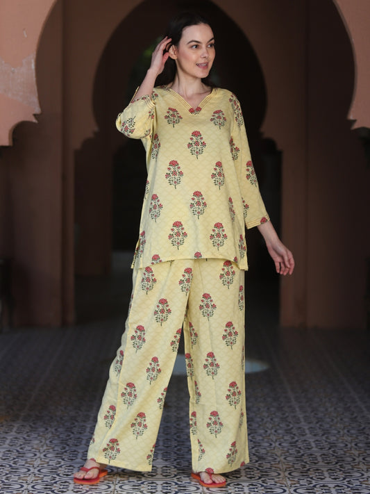 V Neck Yellow 3/4Th Sleeve Printed Co-Ord Set